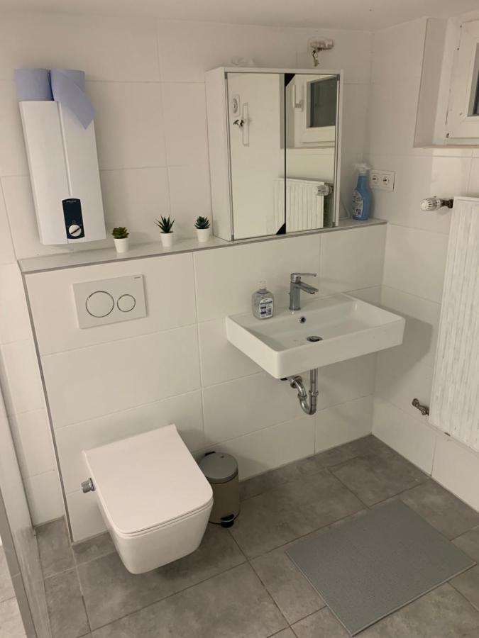 Nice Calm Souterrain Appertment In Ratingen Exterior photo